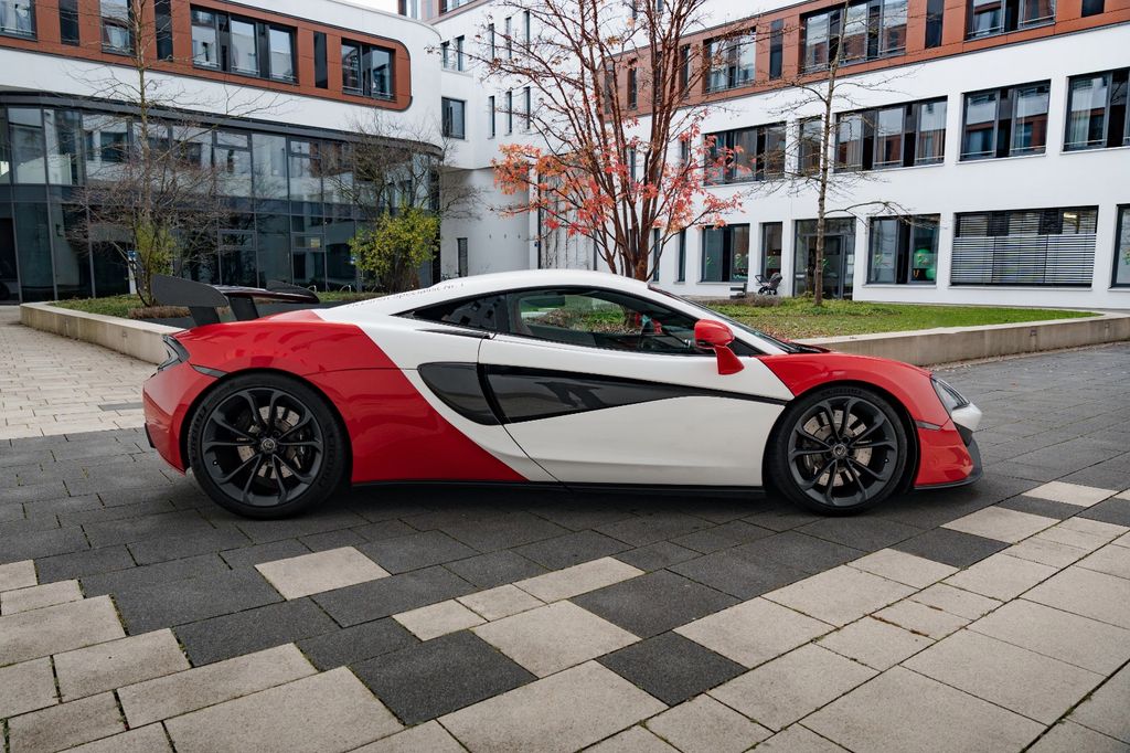 McLaren 540C 2016