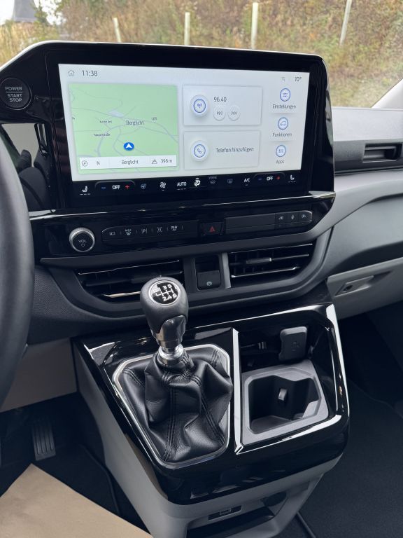 Ford Tourneo Custom 2025