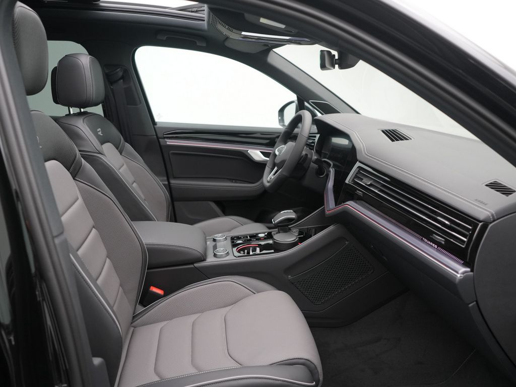 Volkswagen Touareg 2025