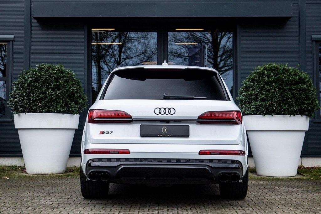 Audi SQ7 2023