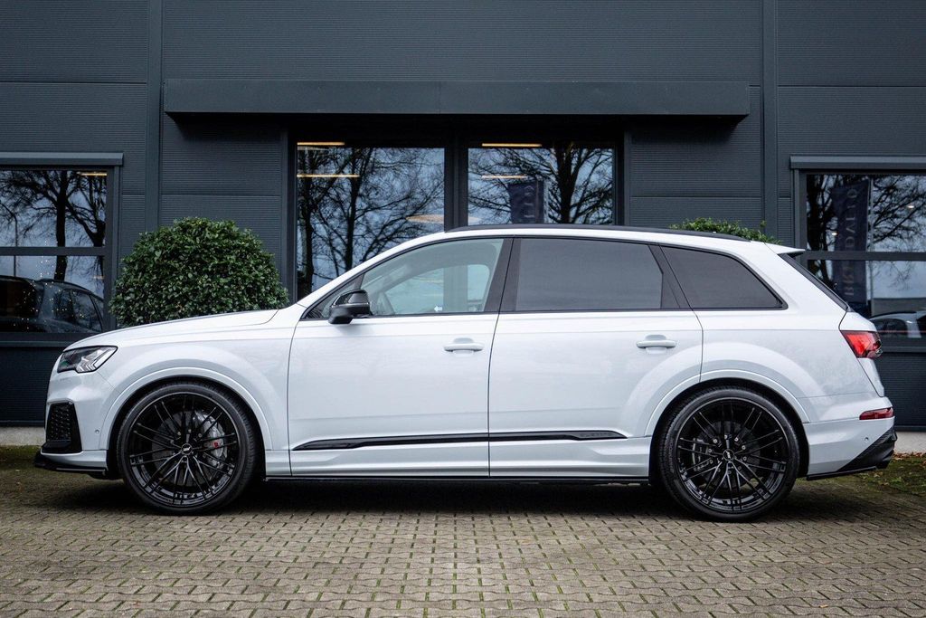 Audi SQ7 2023