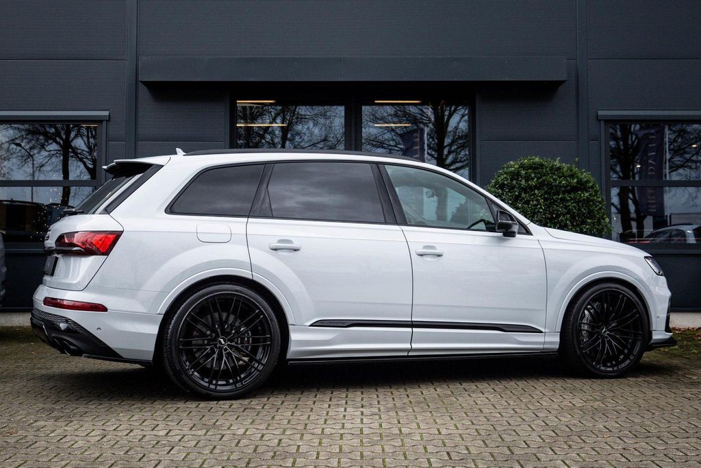 Audi SQ7 2023