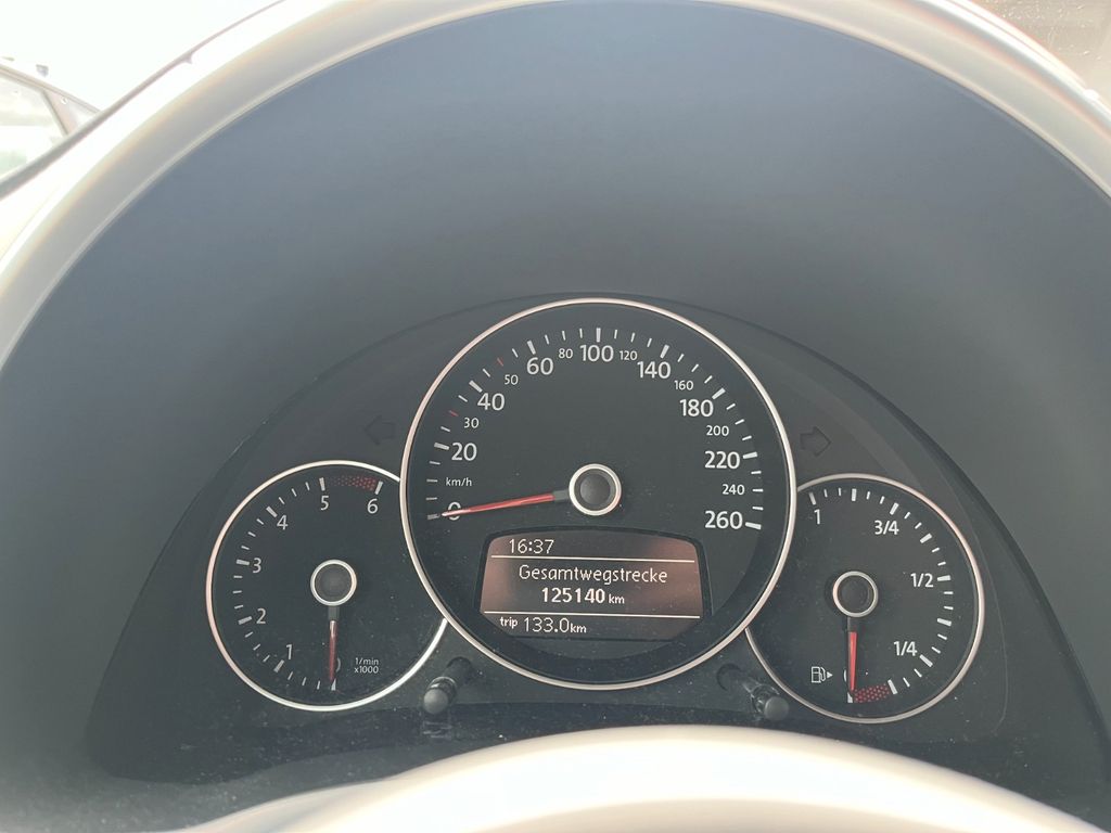 Volkswagen Beetle 2012