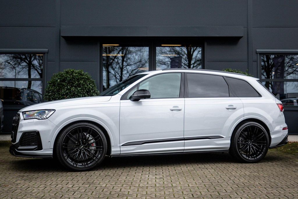 Audi SQ7 2023