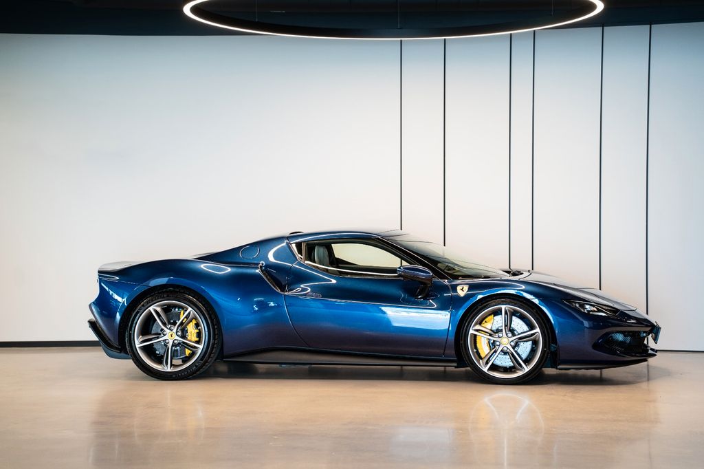 Ferrari 296 GTB 2024