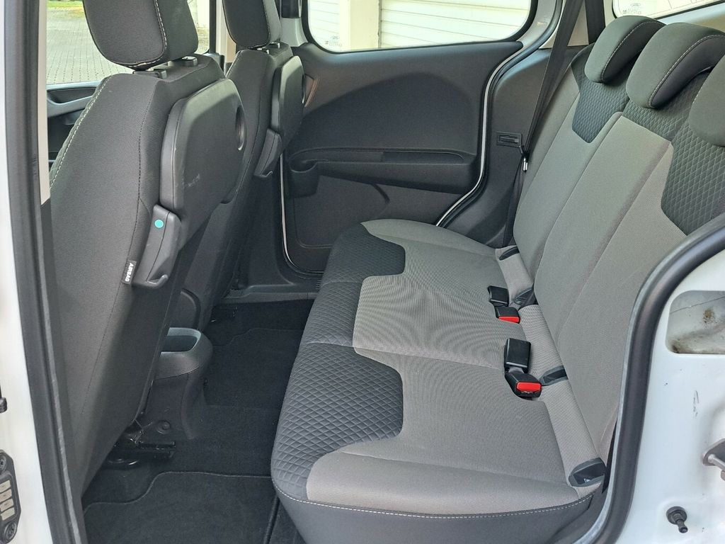 Ford Tourneo Courier 2020