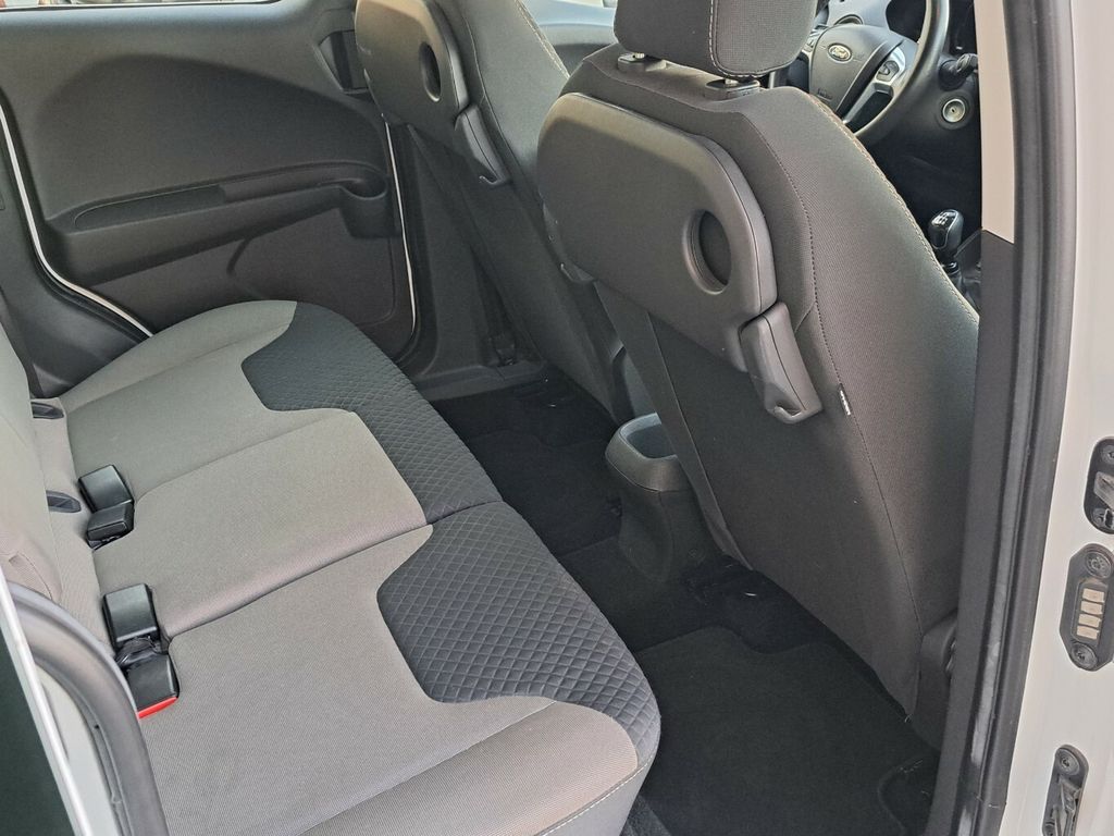 Ford Tourneo Courier 2020