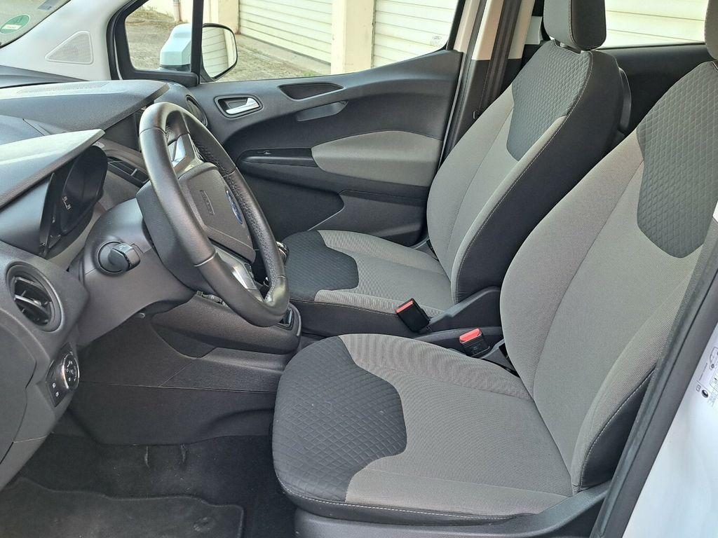 Ford Tourneo Courier 2020