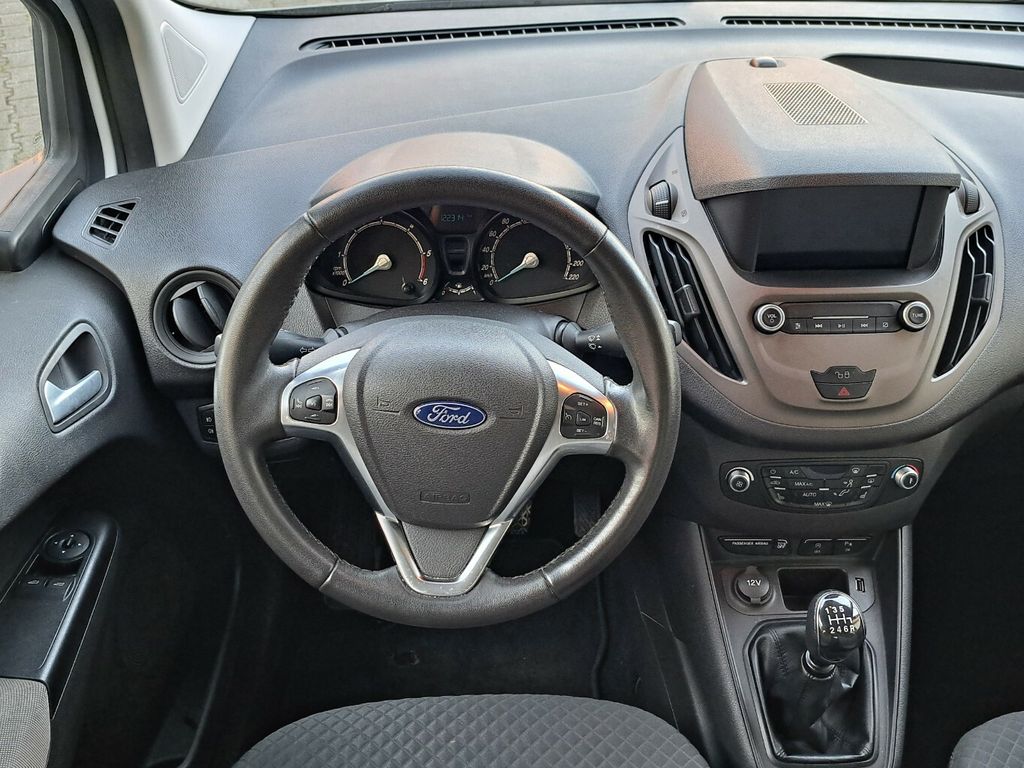 Ford Tourneo Courier 2020