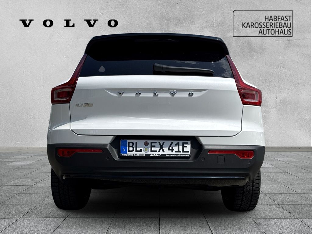 Volvo EX40 2025