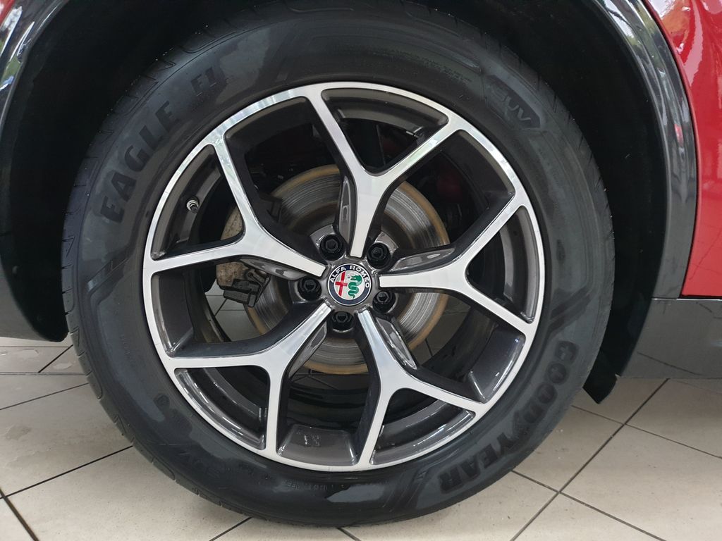 Alfa Romeo Stelvio 2020