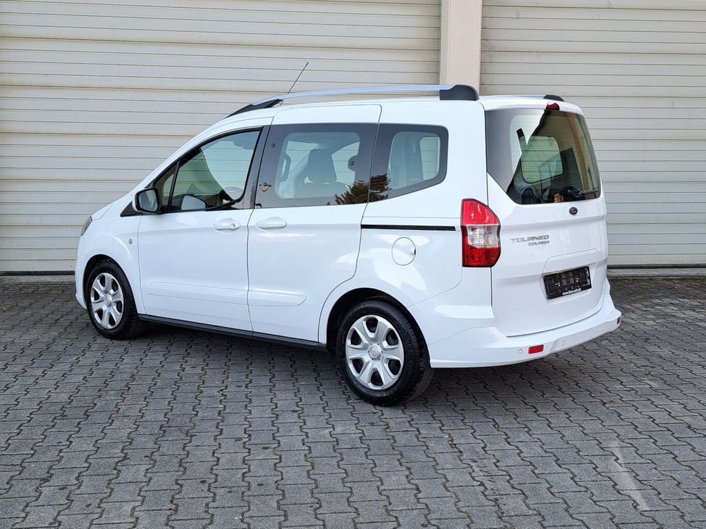 Ford Tourneo Courier 2020