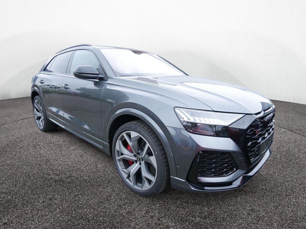 Audi RSQ8 2024