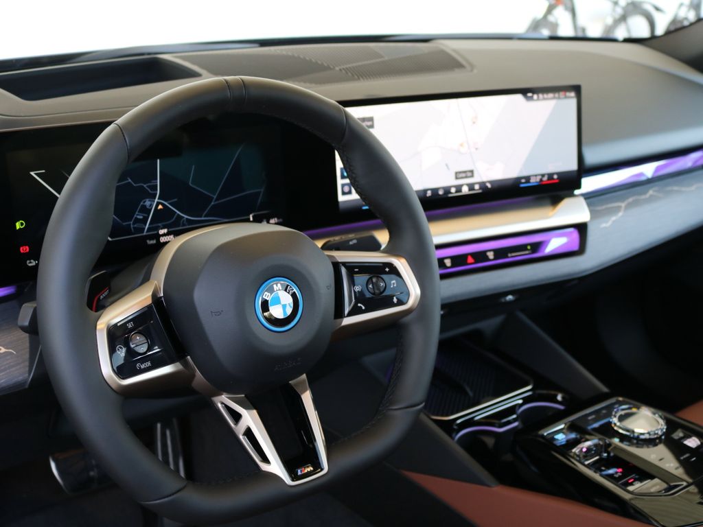 BMW i5 2025
