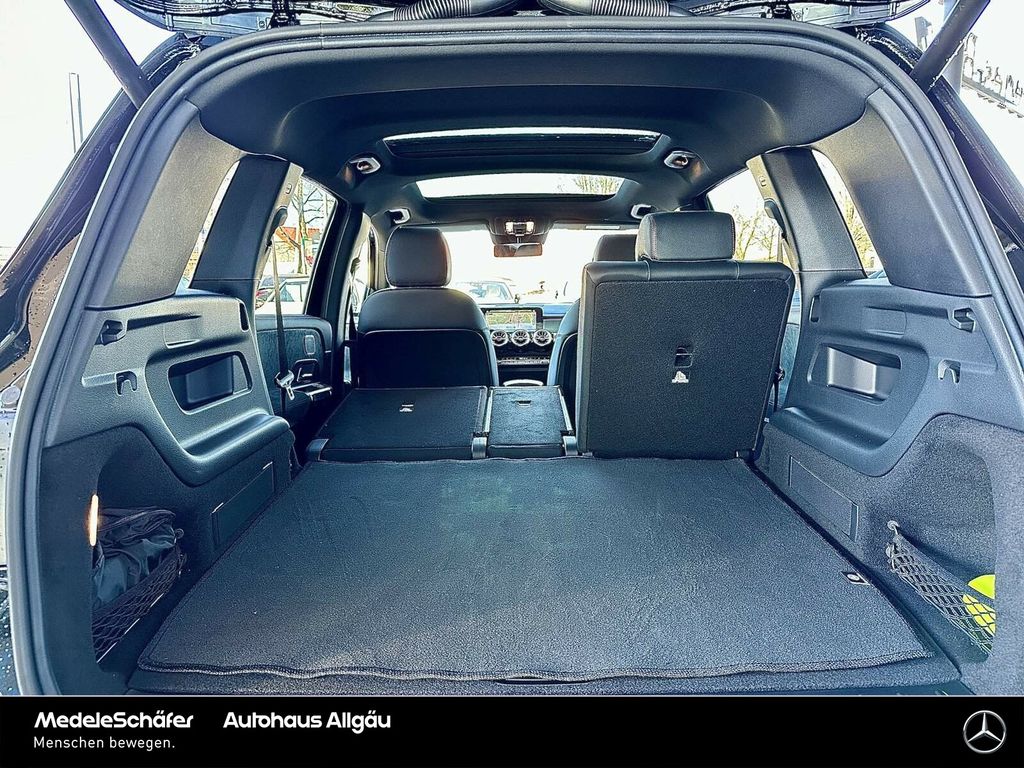 Mercedes-Benz EQB 2023