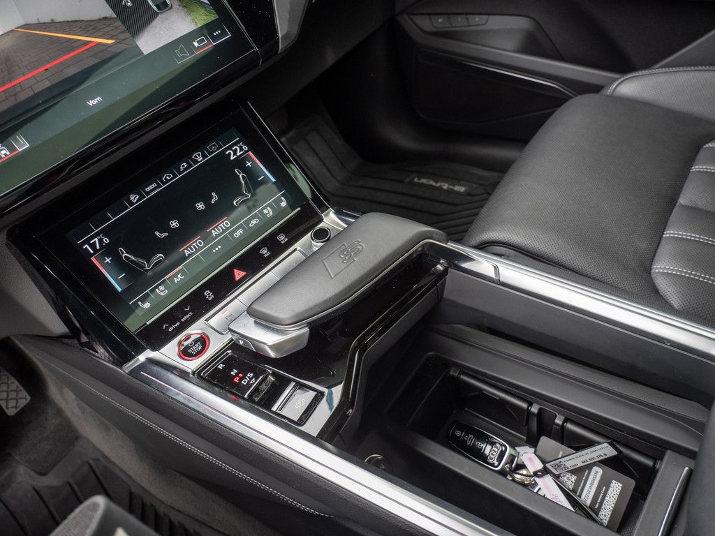Audi e-tron 2022