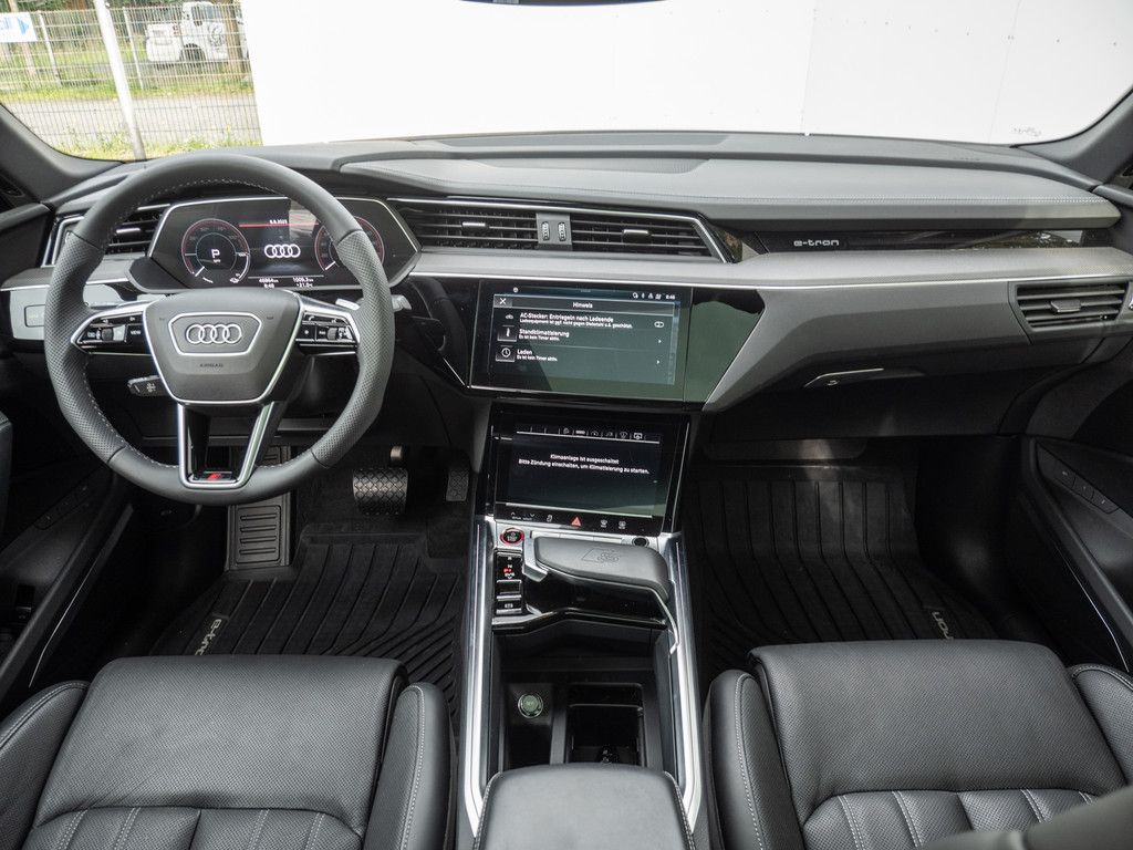 Audi e-tron 2022