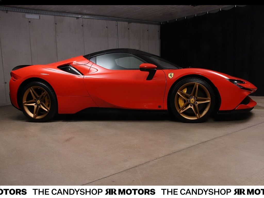 Ferrari SF90 2024