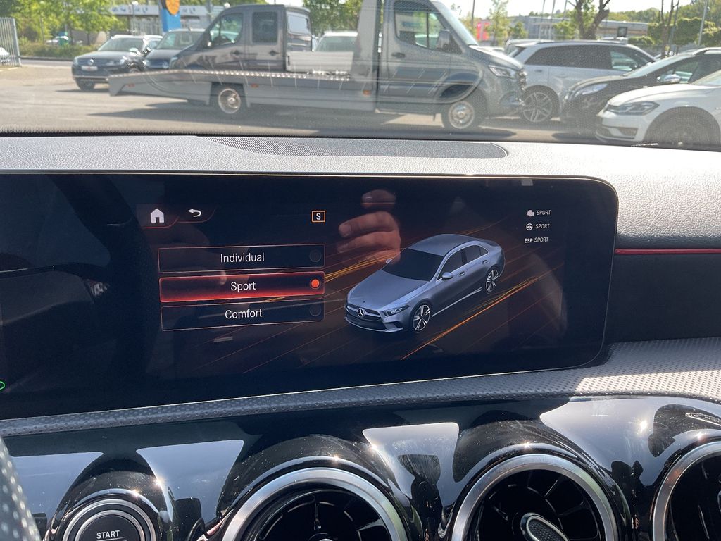 Mercedes-Benz A 180 2022