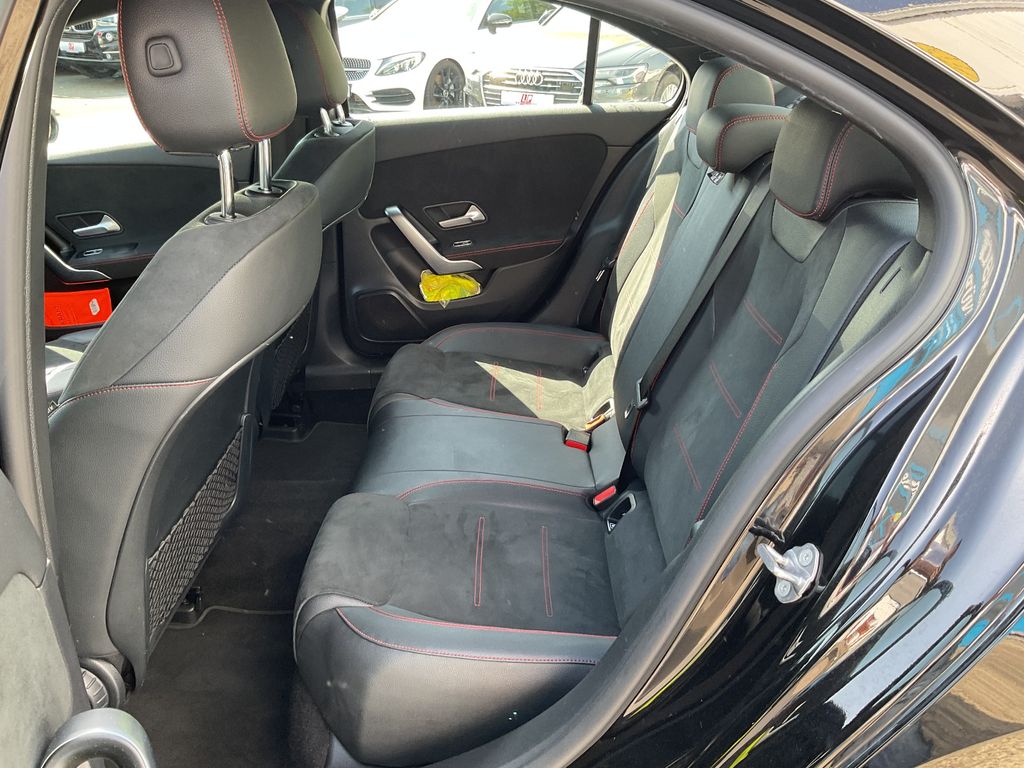 Mercedes-Benz A 180 2022