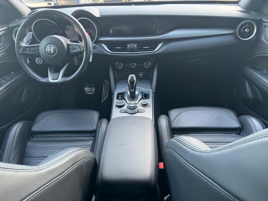 Alfa Romeo Stelvio 2022