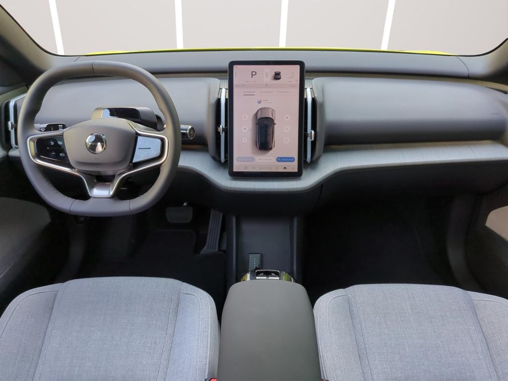 Volvo EX30 2024