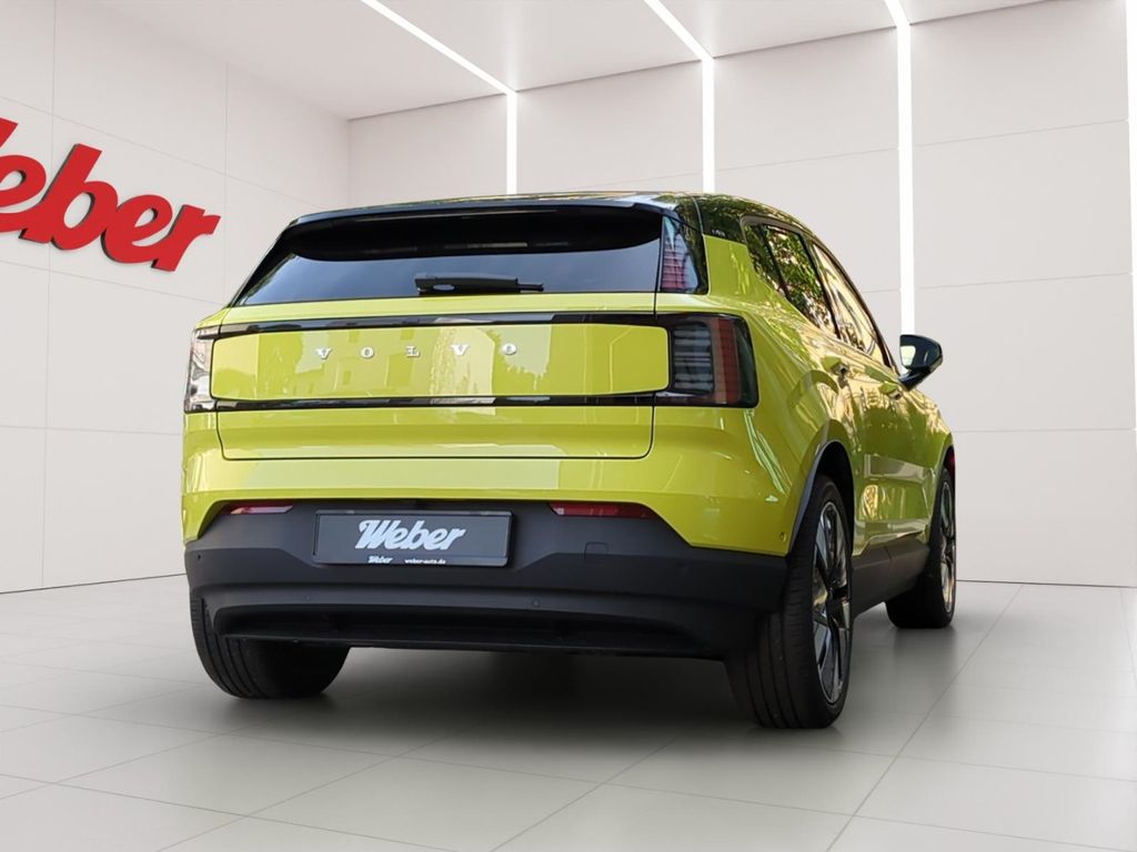 Volvo EX30 2024