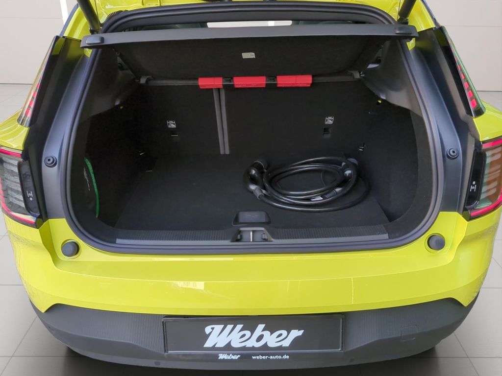 Volvo EX30 2024