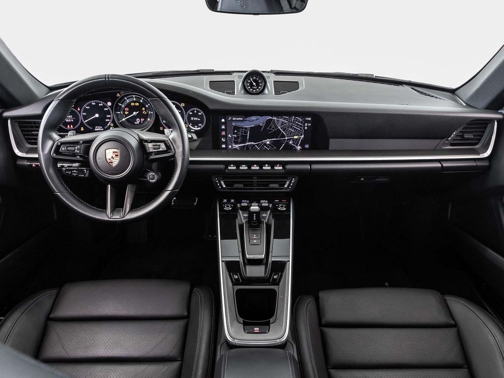 Porsche 992 2023