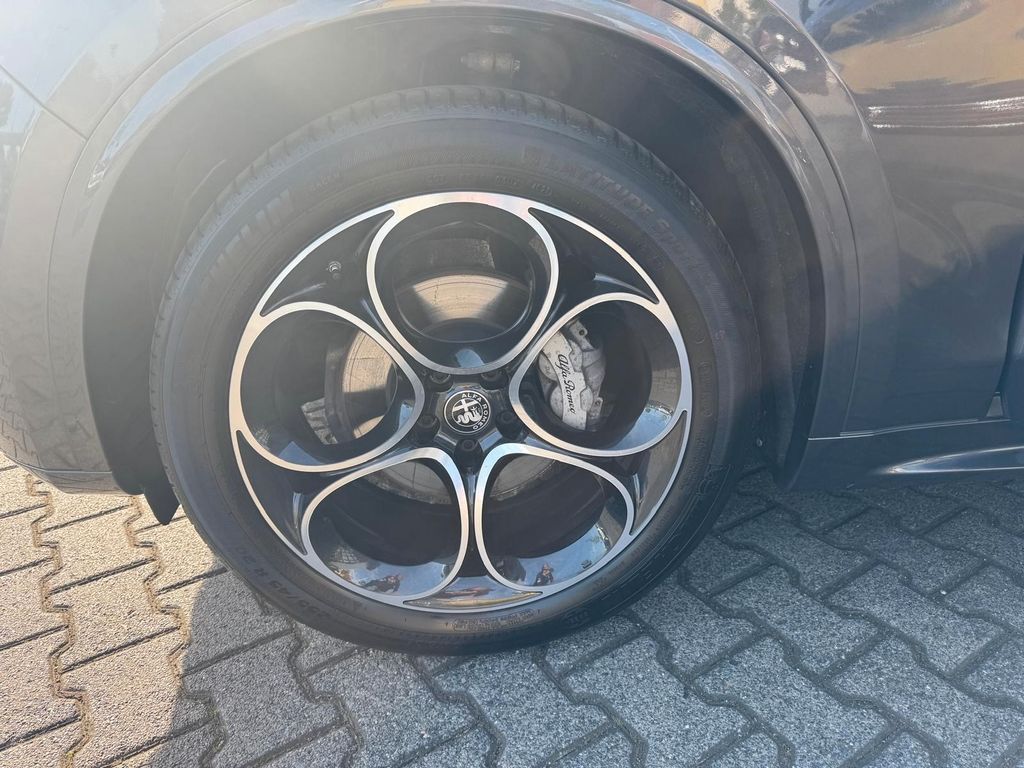 Alfa Romeo Stelvio 2022