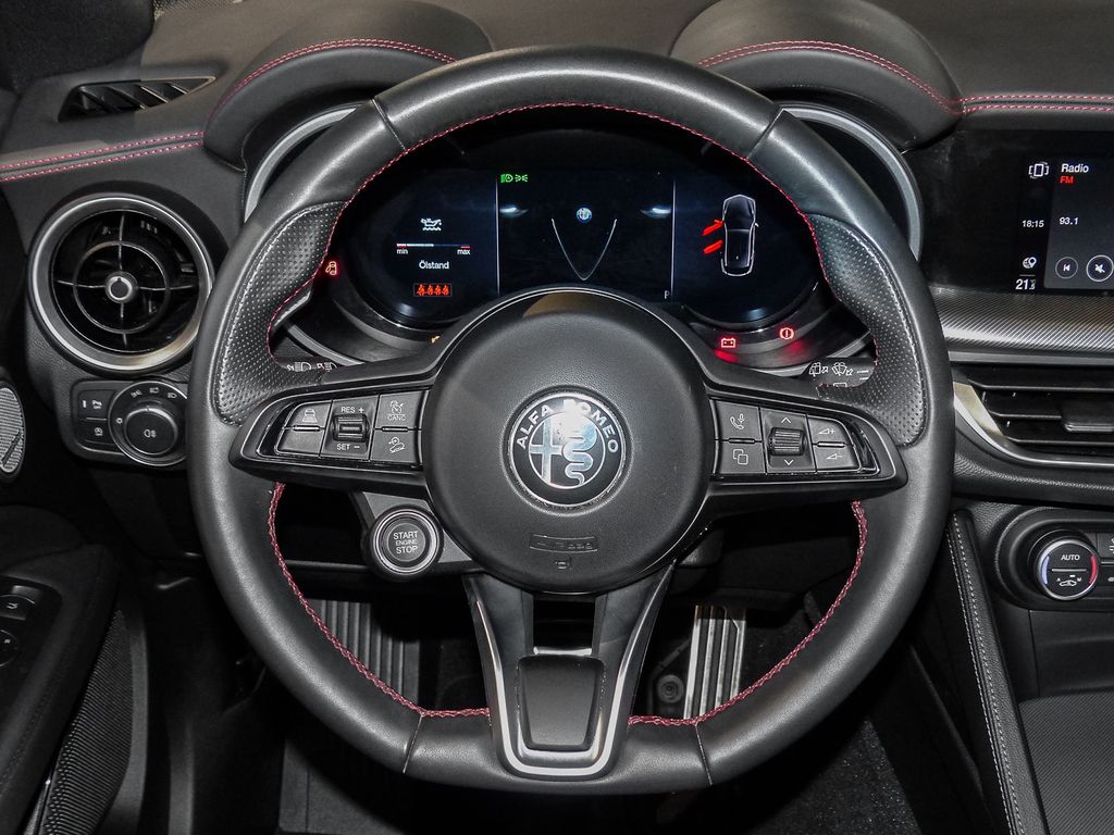 Alfa Romeo Stelvio 2024