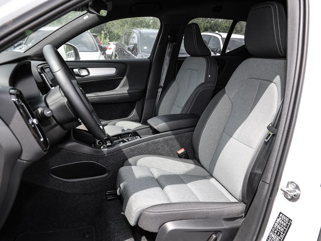Volvo XC40 2023