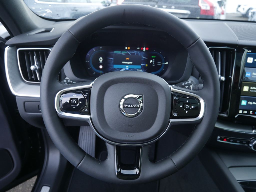 Volvo XC60 2025