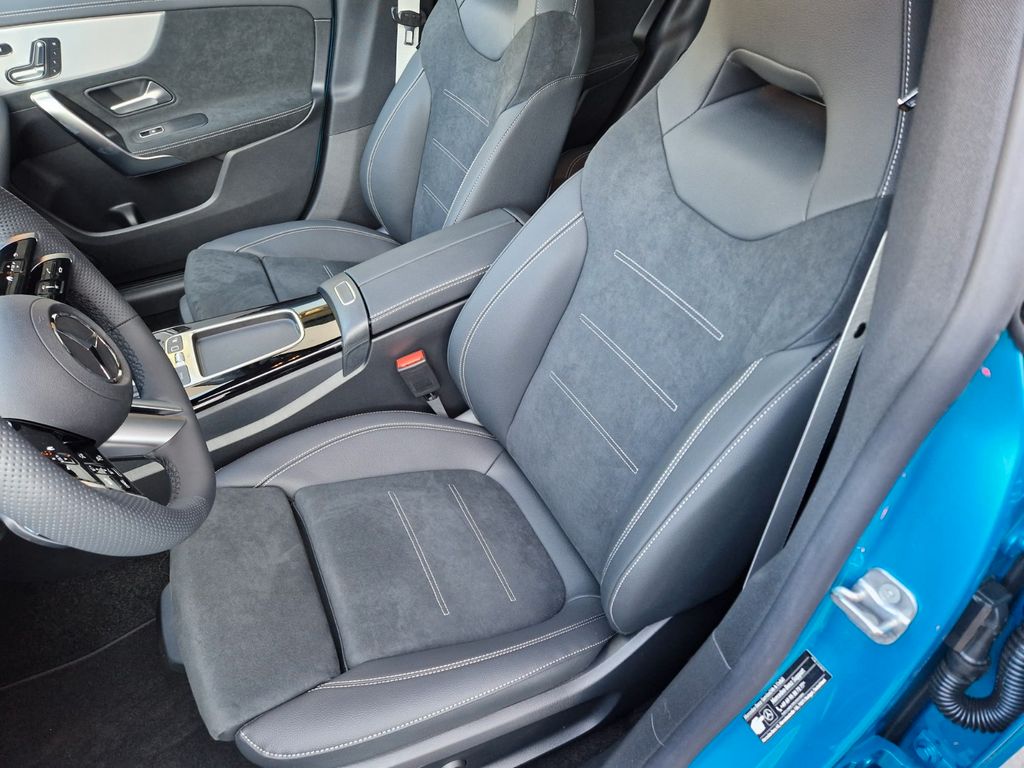 Mercedes-Benz CLA 200 2025