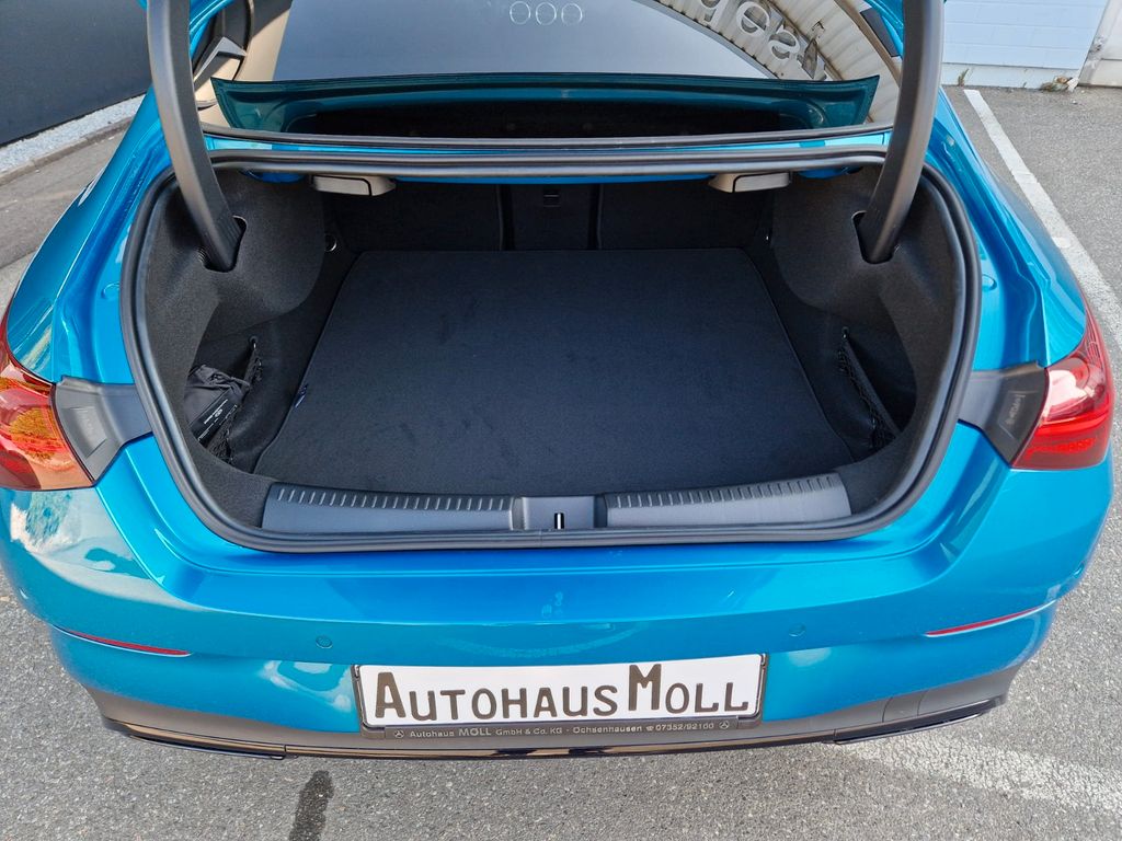 Mercedes-Benz CLA 200 2025