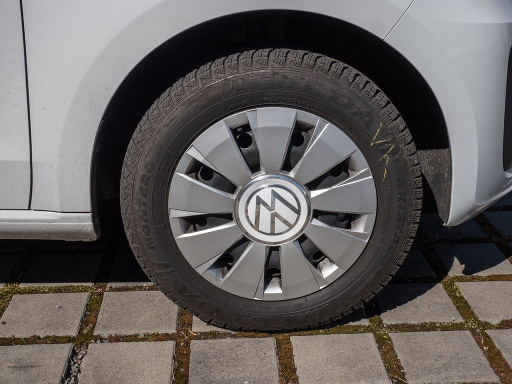 Volkswagen up! 2023