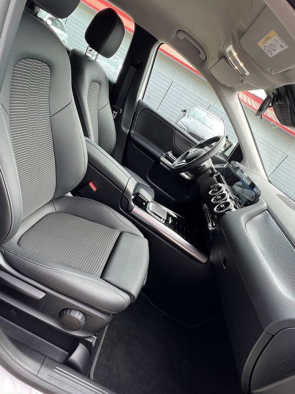 Mercedes-Benz B 180 2021