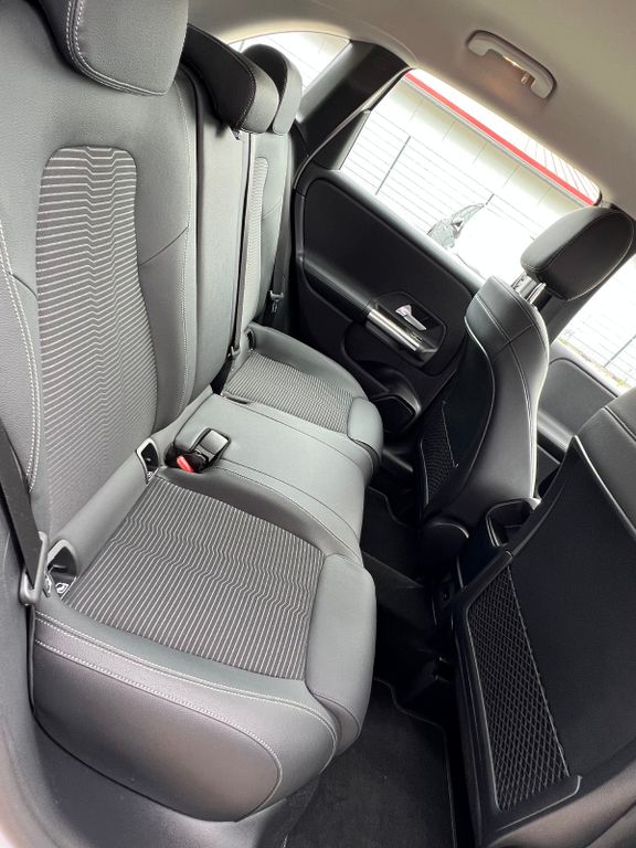 Mercedes-Benz B 180 2021