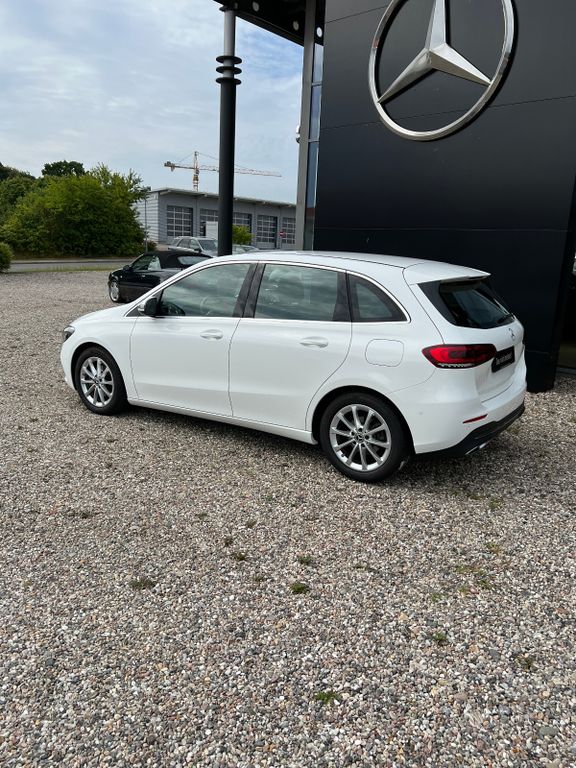 Mercedes-Benz B 180 2021