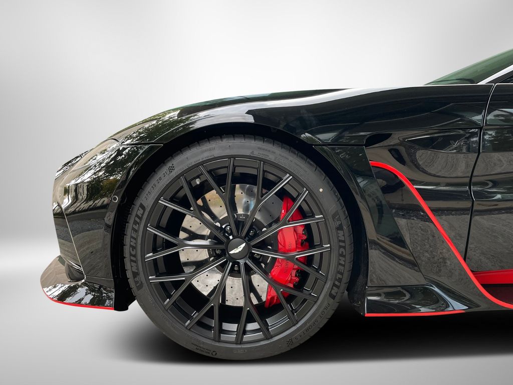 Aston Martin V12 Vantage 2023