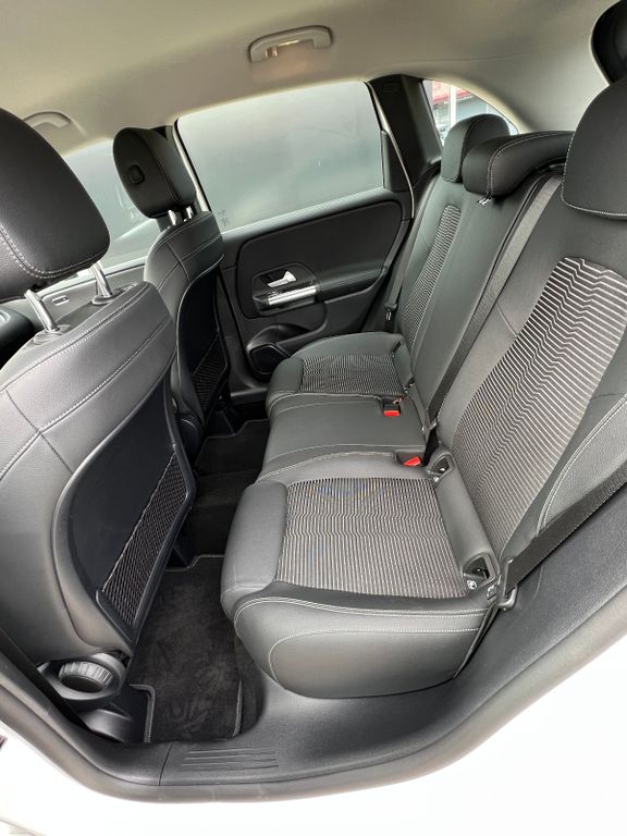 Mercedes-Benz B 180 2021