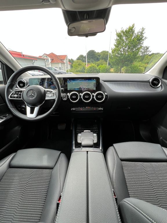 Mercedes-Benz B 180 2021