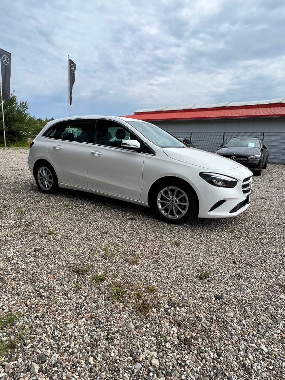 Mercedes-Benz B 180 2021