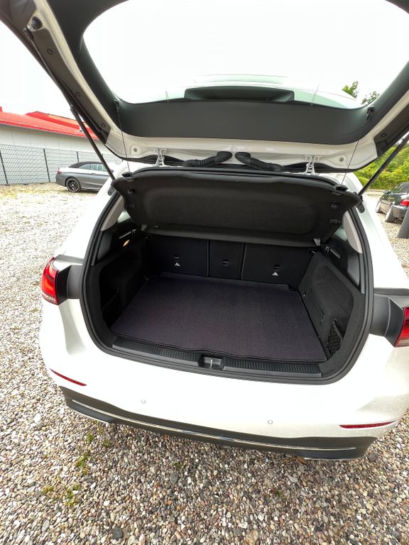 Mercedes-Benz B 180 2021