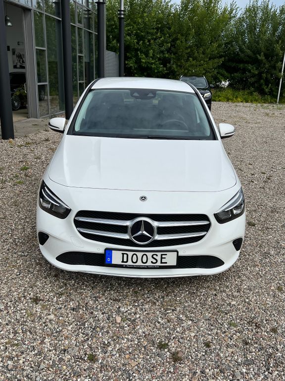 Mercedes-Benz B 180 2021