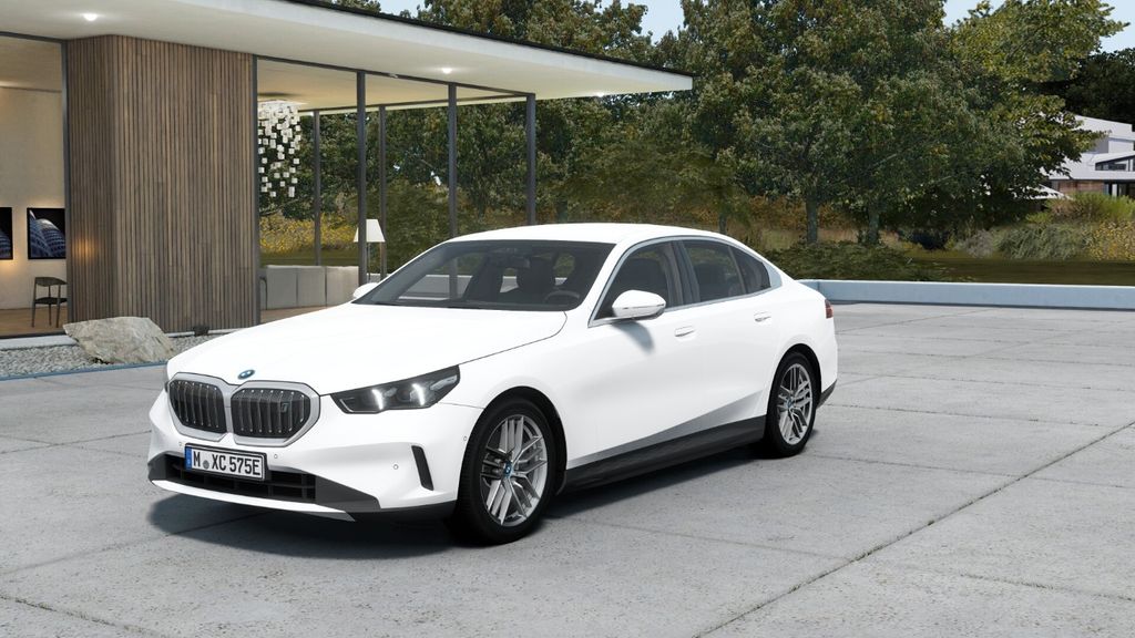 BMW i5