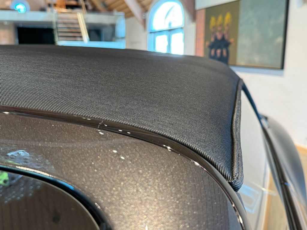 Bentley Continental GTC 2024