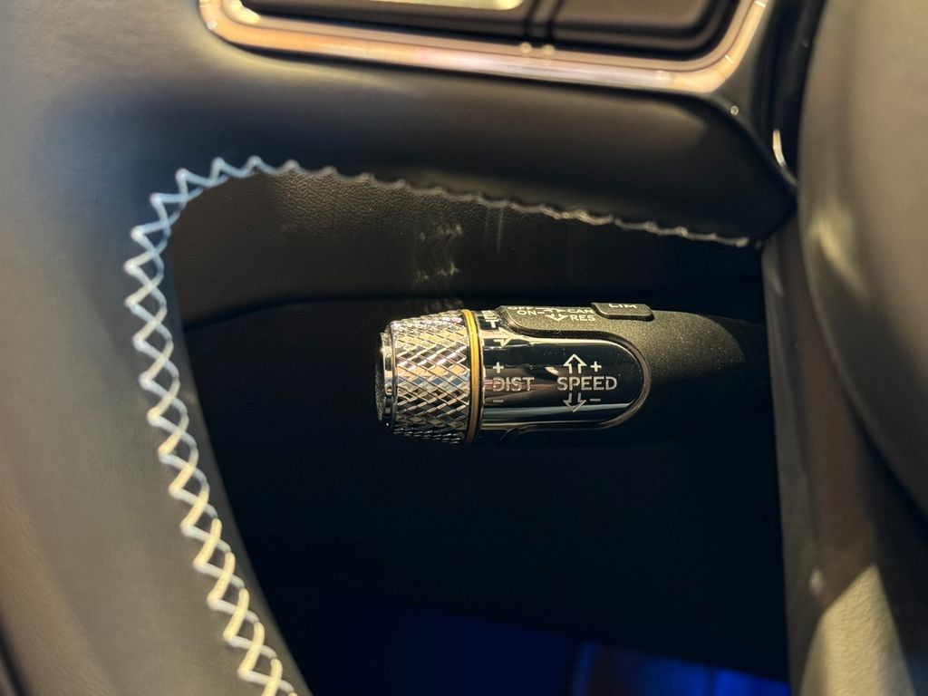 Bentley Continental GTC 2024