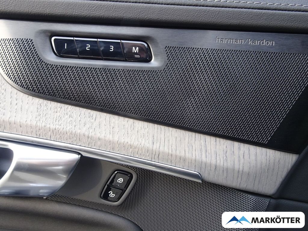 Volvo XC90 2025