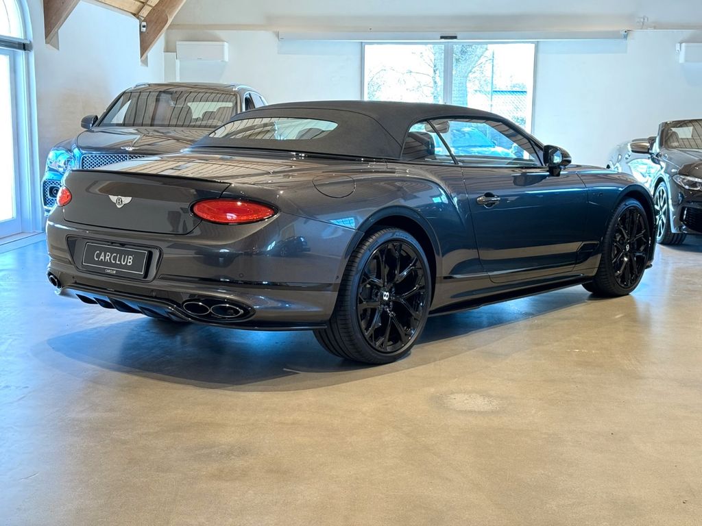 Bentley Continental GTC 2024